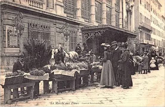 Scène de rue historique avant restauration