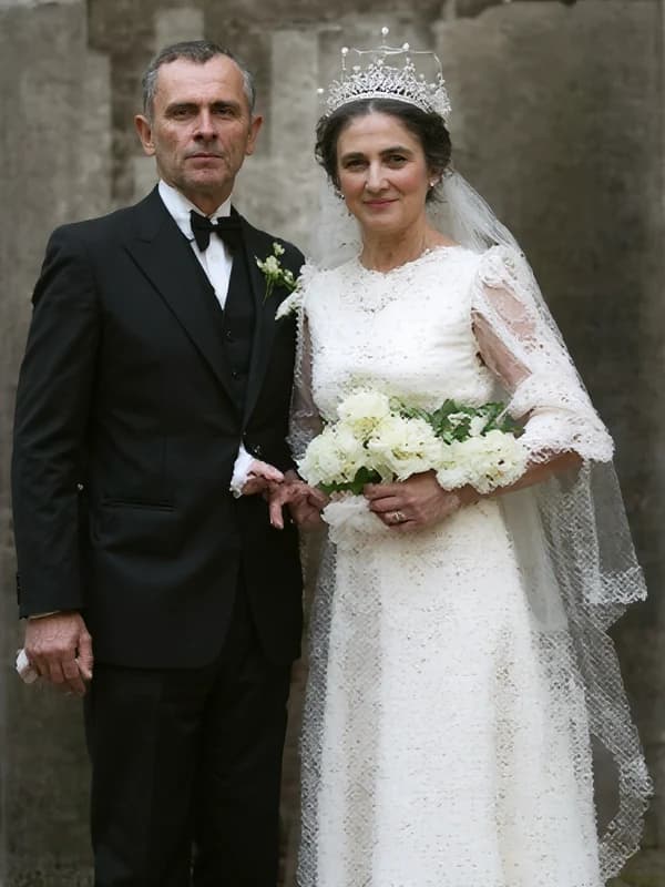 Photo de mariage restaurée en couleur après restauration par IA